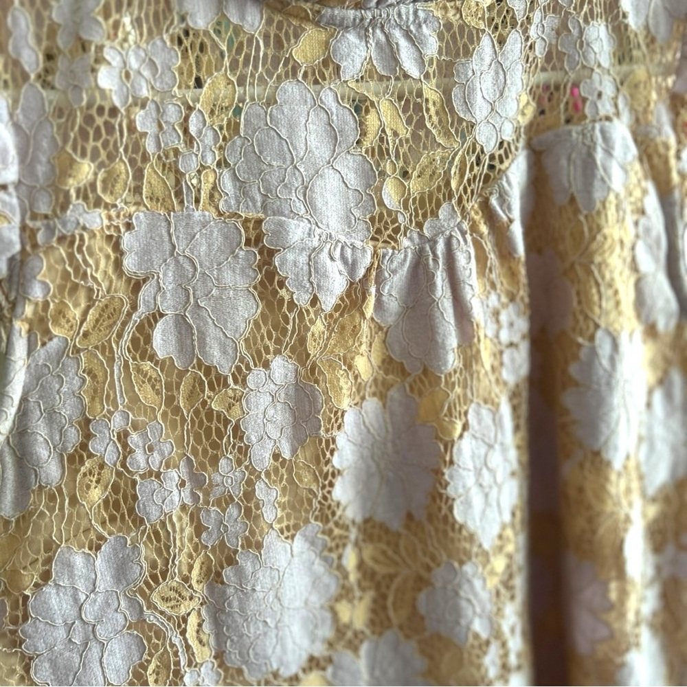 MONTEAU Lace Floral Pattern Blouse - Picture 2 of 6